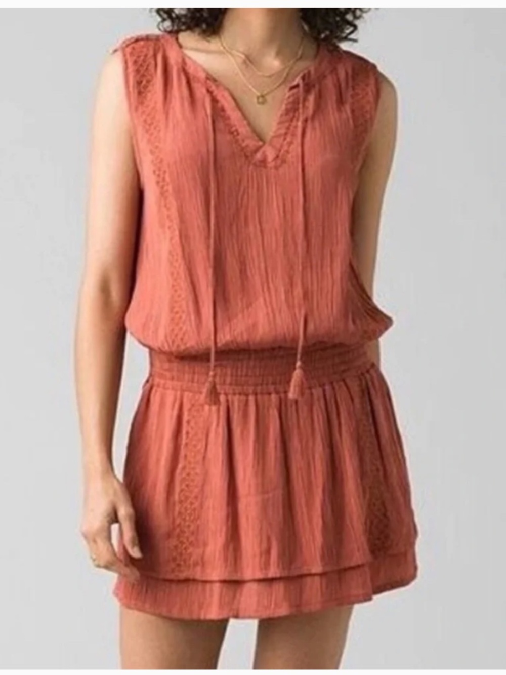 prAna Seaview Sky Boho Embroidered Smocked Mini Dress in Liqueur Size Medium